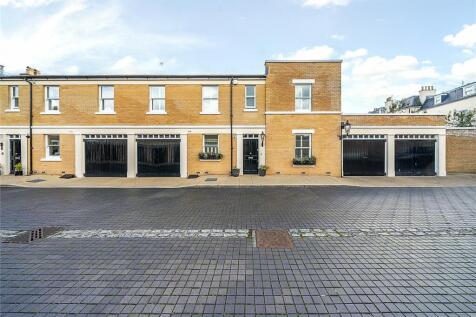 3 bedroom mews property for sale