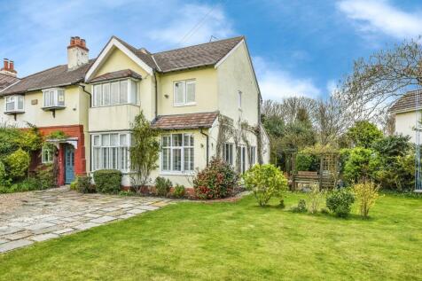 5 bedroom semi-detached house for sale