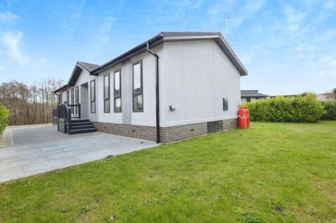 2 bedroom bungalow for sale