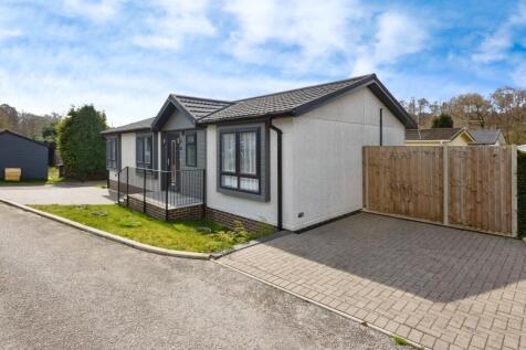2 bedroom bungalow for sale
