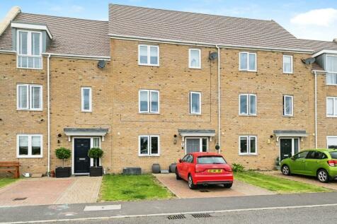 4 bedroom terraced house for sale