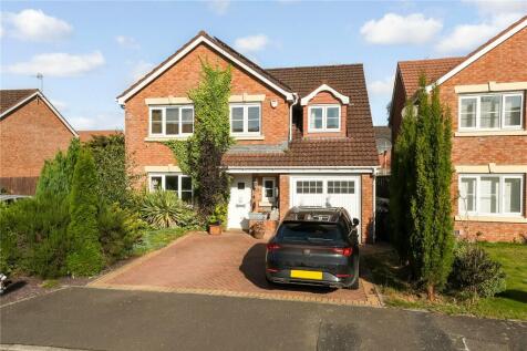 5 bedroom detached house for sale