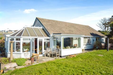 4 bedroom bungalow for sale