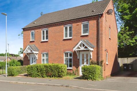 2 bedroom semi-detached house for sale
