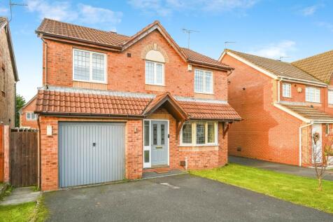 4 bedroom detached house for sale