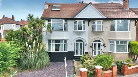 5 bedroom semi-detached house for sale