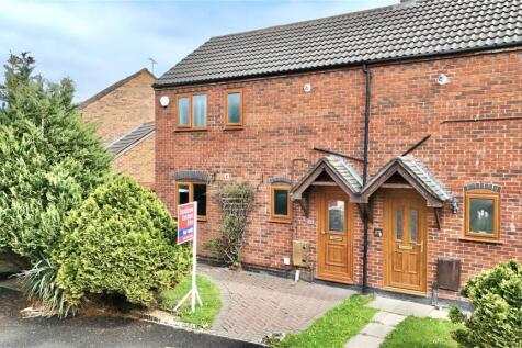 2 bedroom semi-detached house for sale