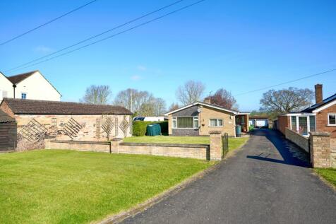 Mount Pleasant, Spaldwick... 2 bed detached bungalow for sale