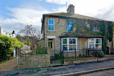 West Street, Godmanchester... 3 bed property for sale