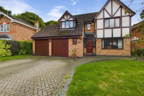 5 bedroom detached house for sale