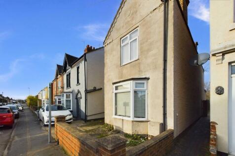 2 bedroom detached house for sale