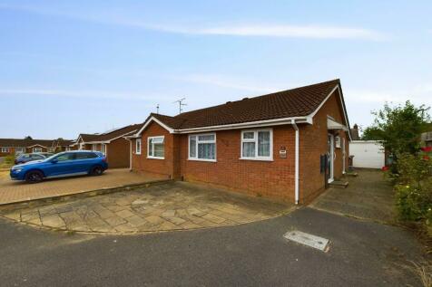 2 bedroom semi-detached bungalow for sale