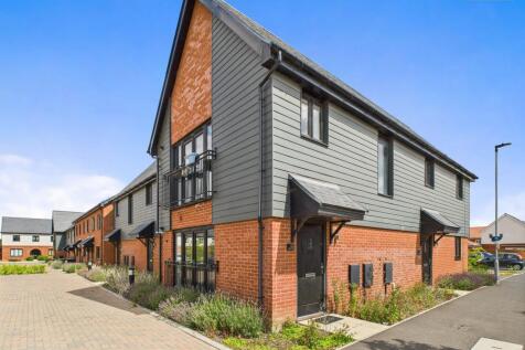2 bedroom maisonette for sale