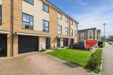 4 bedroom terraced house for sale