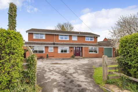 6 bedroom detached house for sale