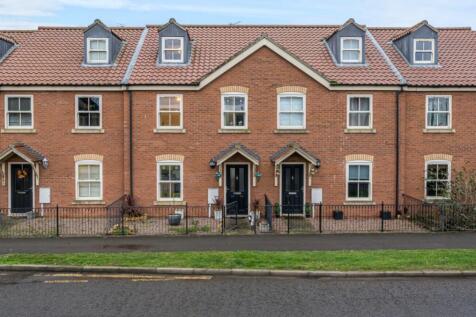 3 bedroom terraced house for sale