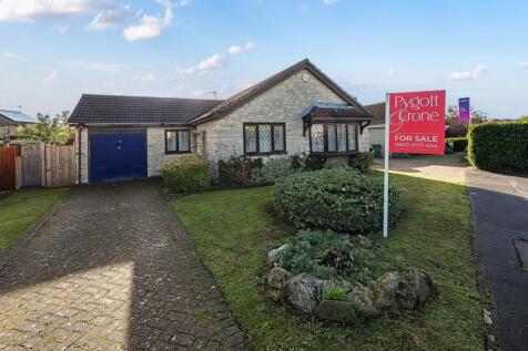 Hibaldstow Close, Lincoln... 3 bed detached bungalow for sale