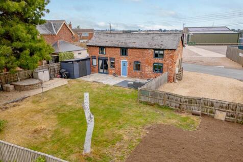 2 bedroom barn conversion for sale
