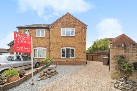 Beechtree Close, Ruskington... 2 bed semi