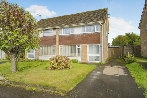 The Fairway, Sittingbourne, Kent, ME10 3 bed semi