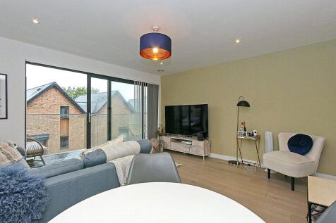 Leacon Road, Ashford, Kent, TN23 1 bed apartment for sale