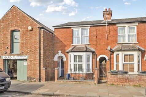 Denmark Street, Bedford 3 bed terraced house for sale