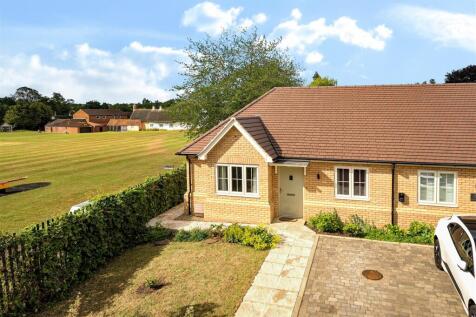 2 bedroom semi-detached bungalow for sale