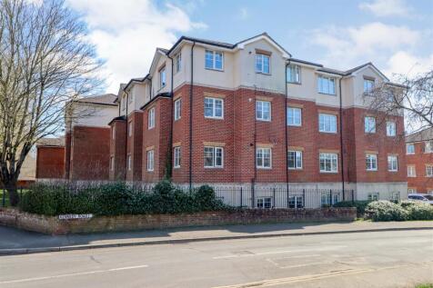 Knepp House, Kennedy Road, Horsham 2 bed flat for sale