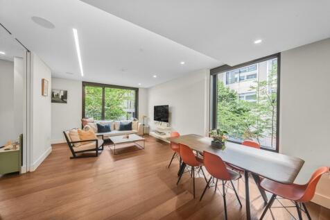 3 bedroom flat for sale