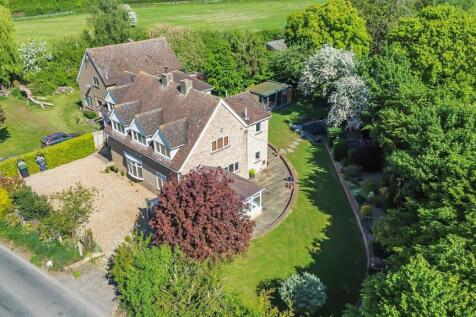 Mill End, Harlington Road, Sharpenhoe 5 bed detached house for sale
