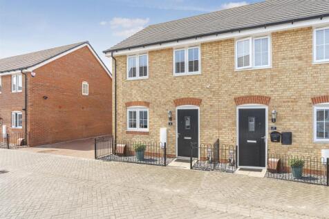 2 bedroom semi-detached house for sale
