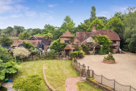 7 bedroom detached house for sale