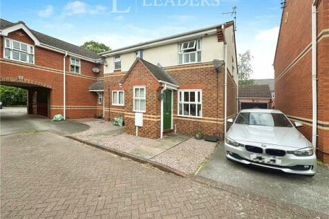 2 bedroom semi-detached house for sale