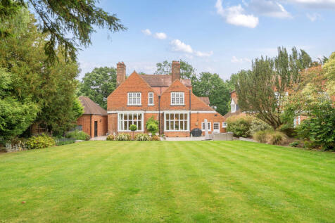 6 bedroom detached house for sale