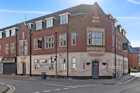 Market Street, Stourbridge 2 bed apartment for sale