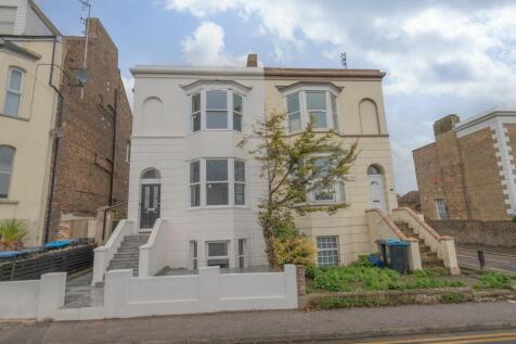 West Cliff Road, Ramsgate, CT11 4 bed semi