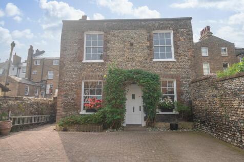 Paragon Street, Ramsgate, CT11 2 bed detached house for sale