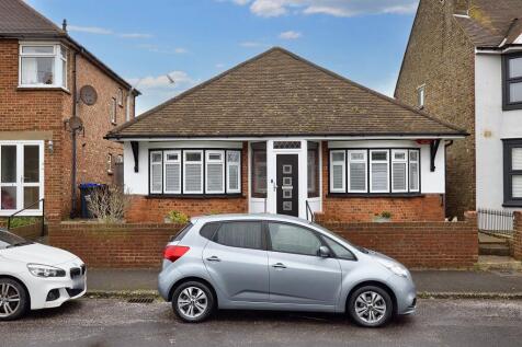 3 bedroom bungalow for sale