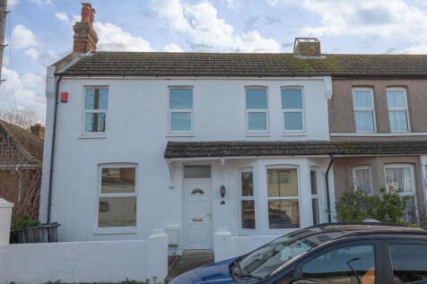 Fitzroy Avenue, Ramsgate, CT12 5 bed semi