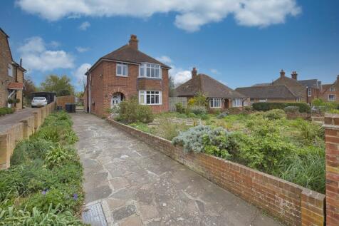 High Street, Minster, Ramsgate, Kent... 3 bed detached house for sale