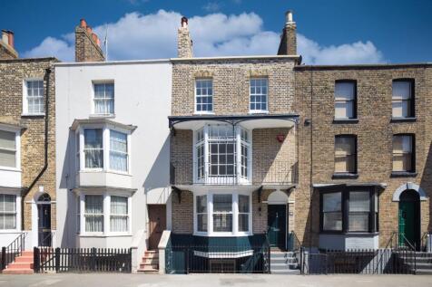 Plains of Waterloo, Ramsgate, Kent, CT11 3 bed terraced house for sale