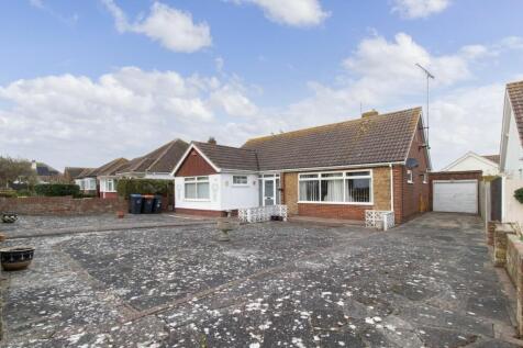 West Park Avenue, Margate, CT9 3 bed detached bungalow for sale