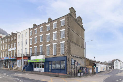 Marine Gardens, Margate, CT9 2 bed flat for sale