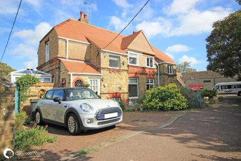 Hartsdown Cottages, Margate, Kent, CT9 3 bed semi