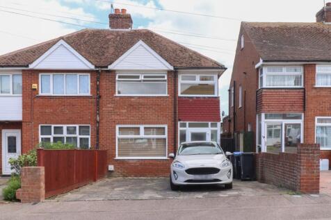 Nash Court Gardens, Margate, Kent, CT9 3 bed semi