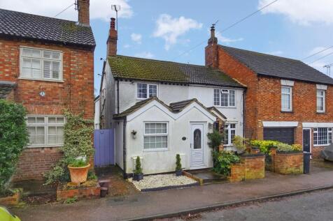 2 bedroom cottage for sale