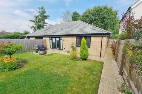 The Laurels, Silsoe, Bedfordshire, MK45 2 bed bungalow for sale