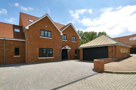 5 bedroom property for sale