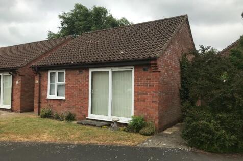 1 bedroom detached bungalow for sale