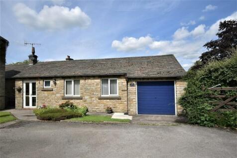 2 bedroom detached bungalow for sale